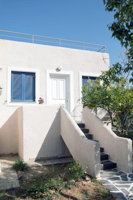 Karantou Villa Tiros Ngoại thất bức ảnh
