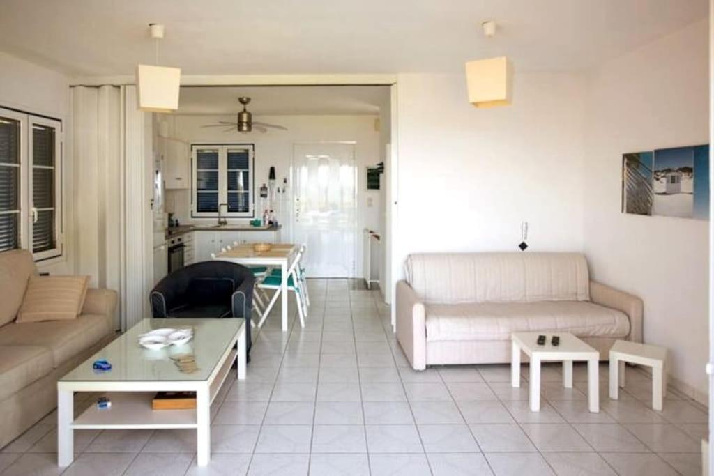 Karantou Villa Tiros Ngoại thất bức ảnh