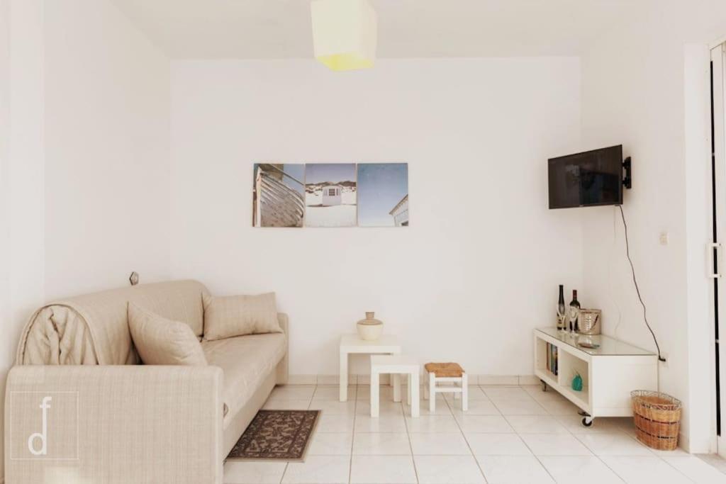 Karantou Villa Tiros Ngoại thất bức ảnh