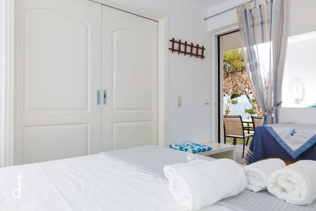 Karantou Villa Tiros Ngoại thất bức ảnh