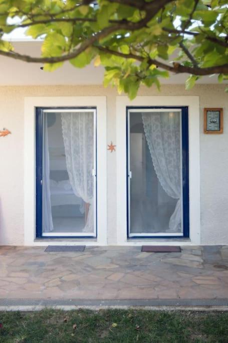 Karantou Villa Tiros Ngoại thất bức ảnh